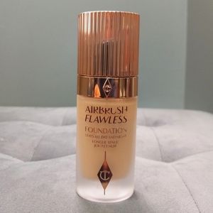 Charlotte Tilbury Airbrush Flawless Foundation Shade 4 Neutral